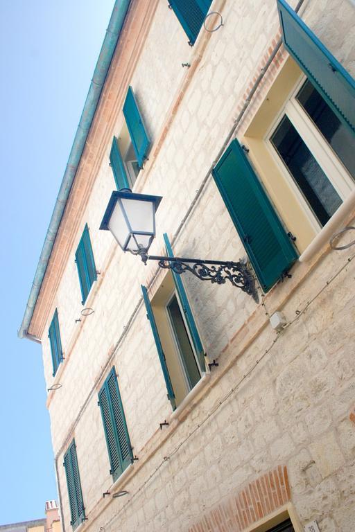 Il Vicolo Relais Bed & Breakfast Сироло Екстериор снимка